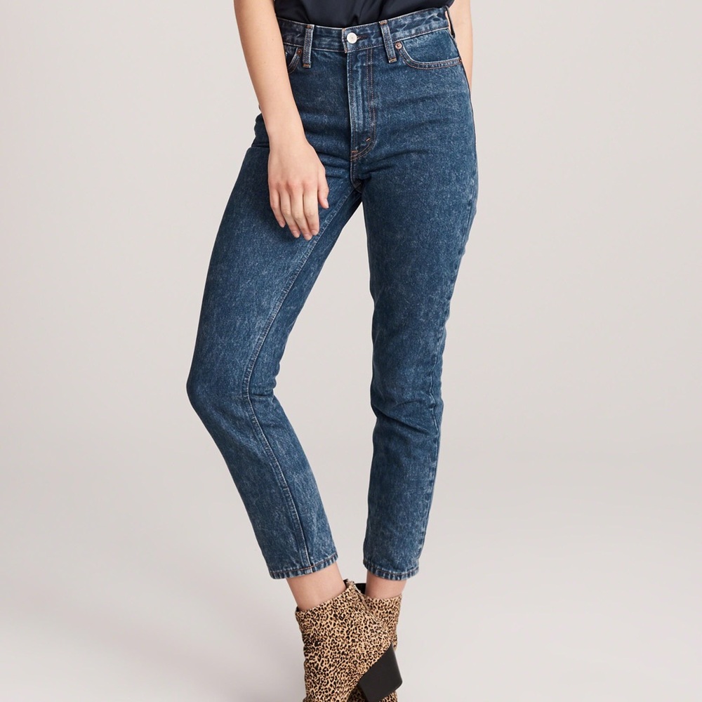 High Rise Mom Jeans. Excellent condition - Picture 1 of 6